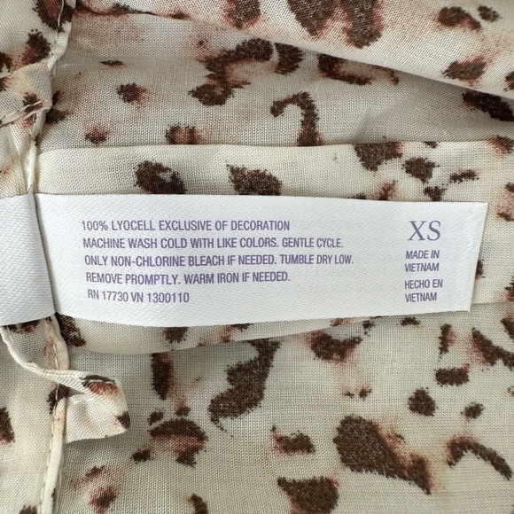 Animal print 2 piece Pajamas  top is XS, bottom is S pockets soft lounge … - Picture 6 of 7